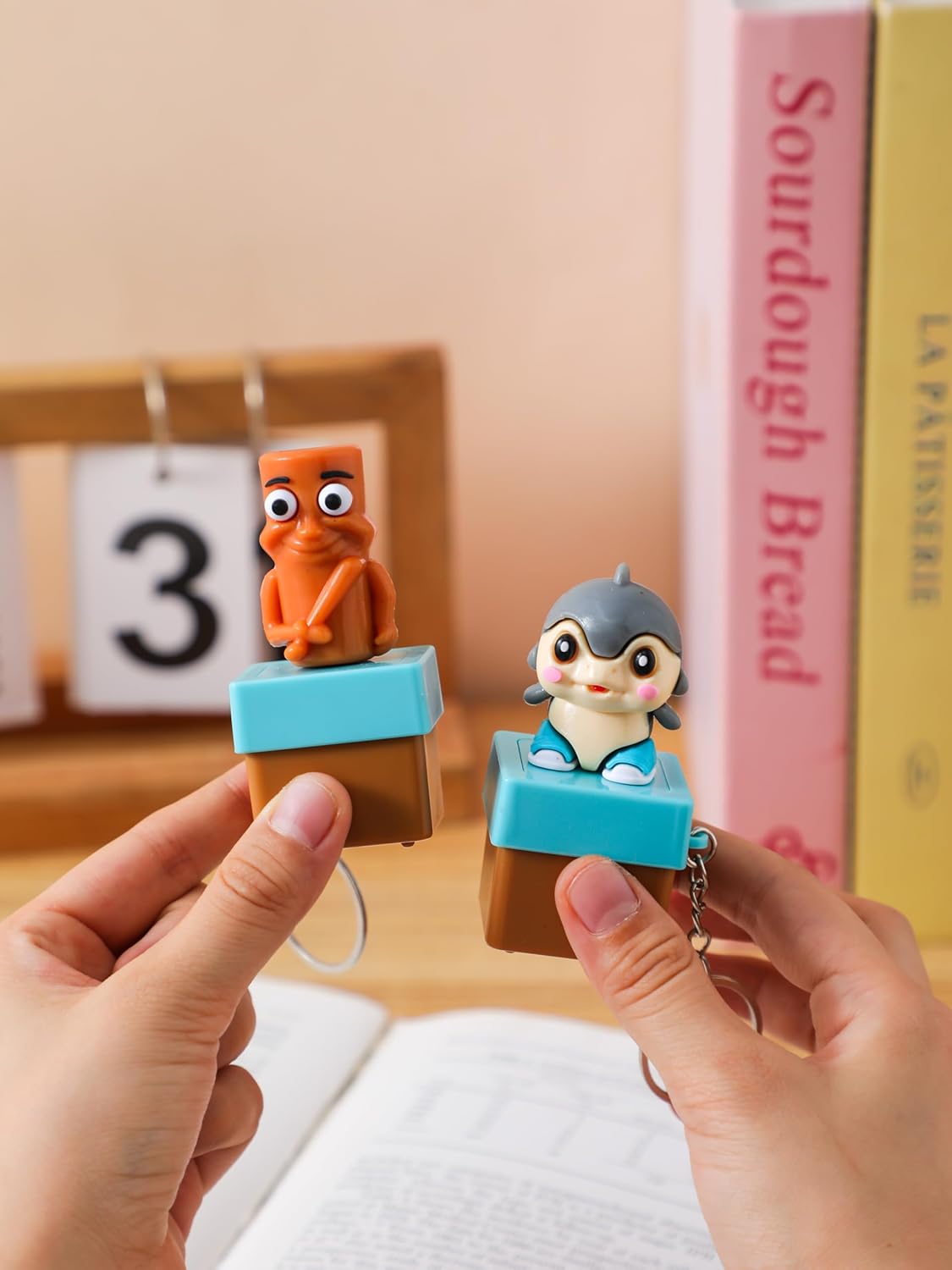 Italian Brainrot Voice Keychain Tung Tung Tung Sahur Fidget Toy, Tralalero Tralala Sounding Toy Keychain Stress Reliever with Colorful Lights, Fun & Portable Anxiety Relief Gifts for Fans